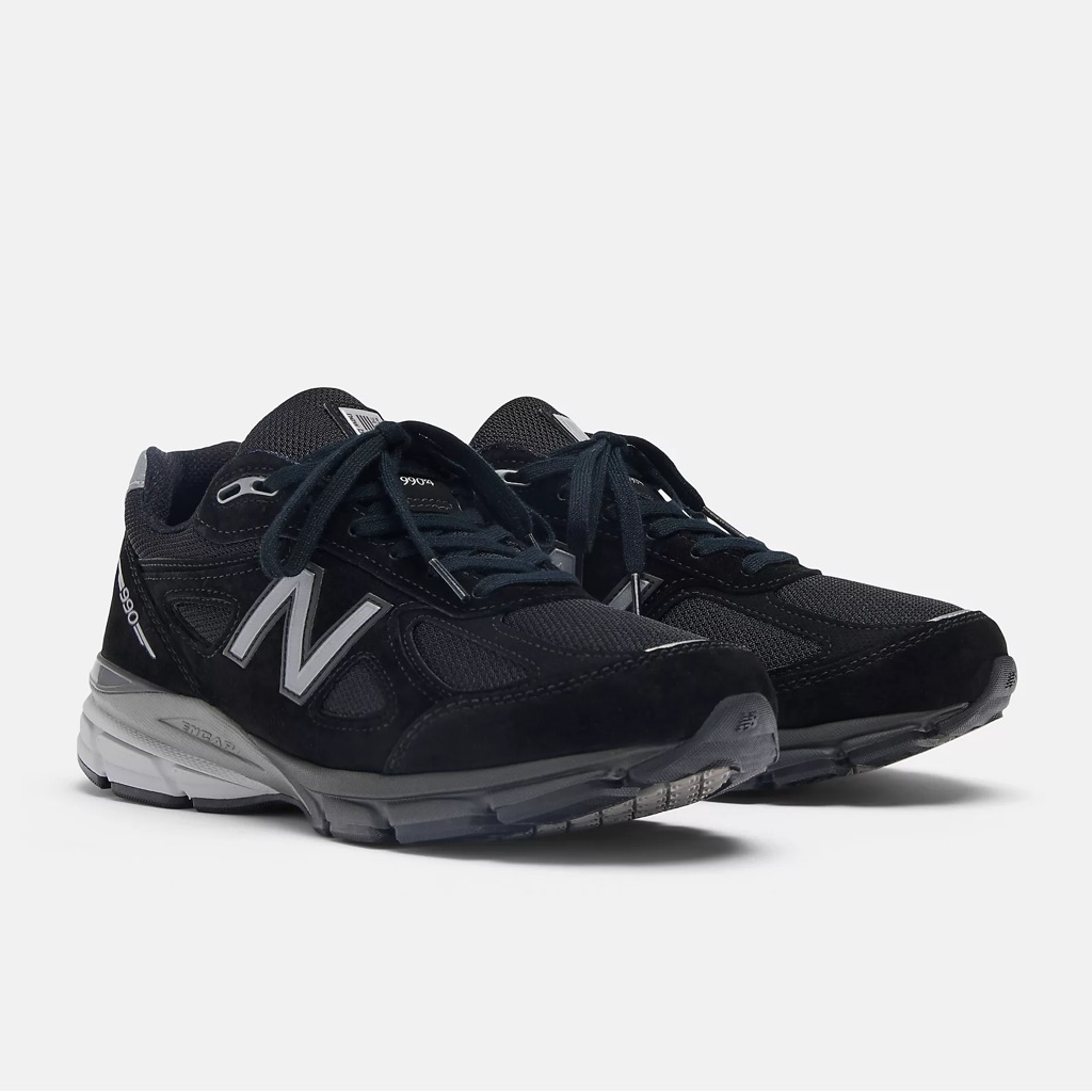 New Balance Men's Black 990v4